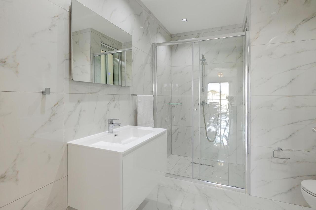 Splendid 2Br Apartment, Steps To St Georges Bay Saint Julian's Exterior photo